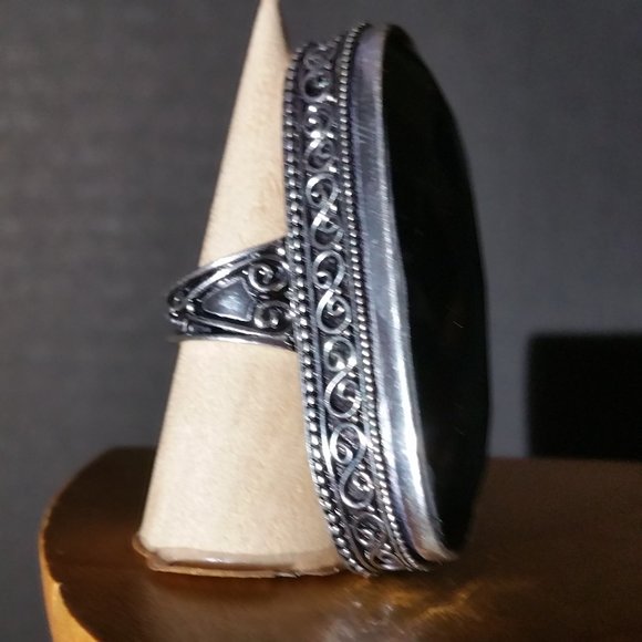 BLACK ONYX  SIZE 6.5  SILVER SCROLL RING - Picture 3 of 6